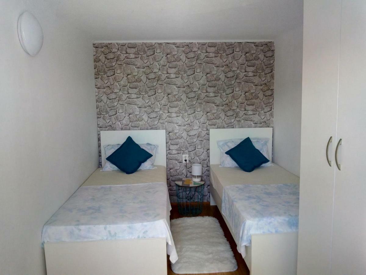 Apartmani Paulo Vis Dış mekan fotoğraf